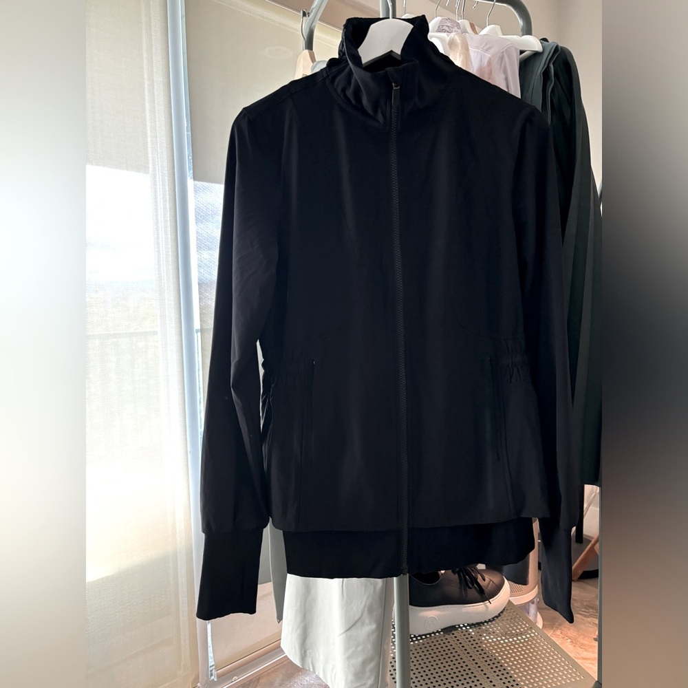 Lululemon light weight jacket- black
